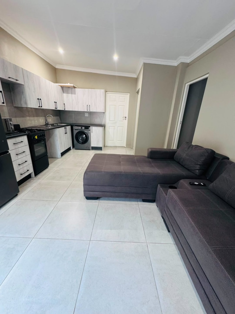 To Let 2 Bedroom Property for Rent in Meerhof North West